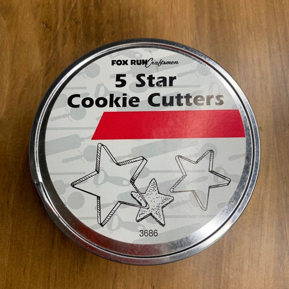 Fox Run Stainless Steel Star Cookie Cutters 5-Piece Set Tin - Picture 1 of 6